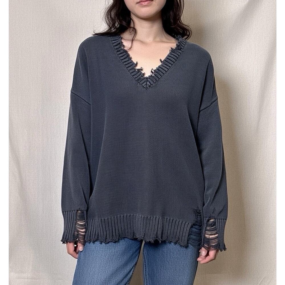 JEANASIS Sweater Raw Hem Distressed VNeck Black Women's Sz F One Size‎